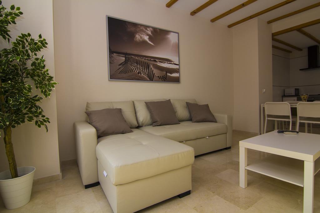 Apartamentos Centro Puerto De Santa Maria Эль-Пуэрто-де-Санта-Мария Номер фото