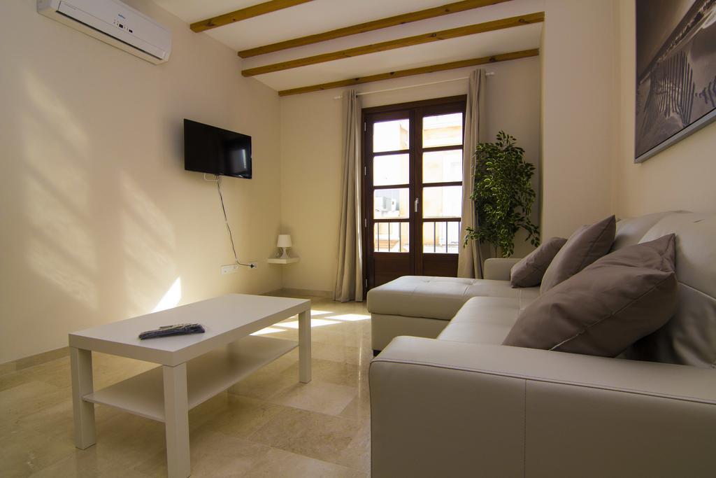 Apartamentos Centro Puerto De Santa Maria Эль-Пуэрто-де-Санта-Мария Номер фото