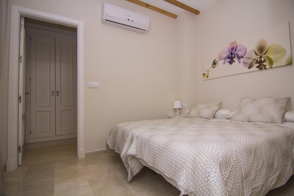 Apartamentos Centro Puerto De Santa Maria Эль-Пуэрто-де-Санта-Мария Экстерьер фото