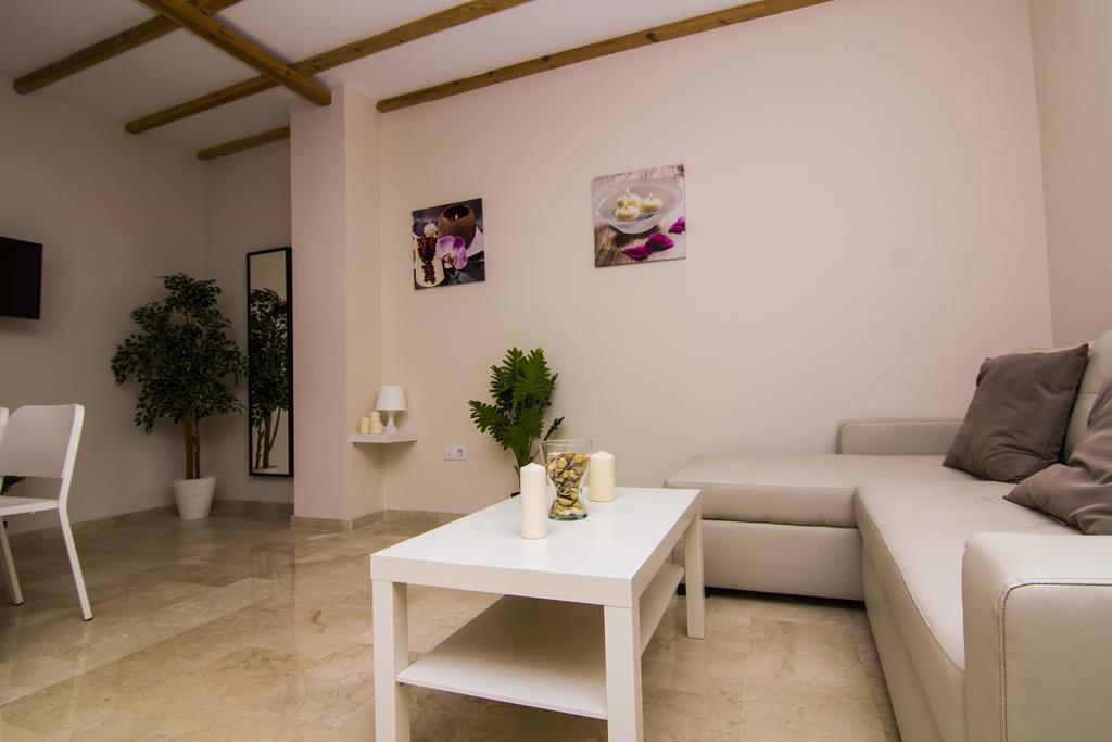 Apartamentos Centro Puerto De Santa Maria Эль-Пуэрто-де-Санта-Мария Экстерьер фото